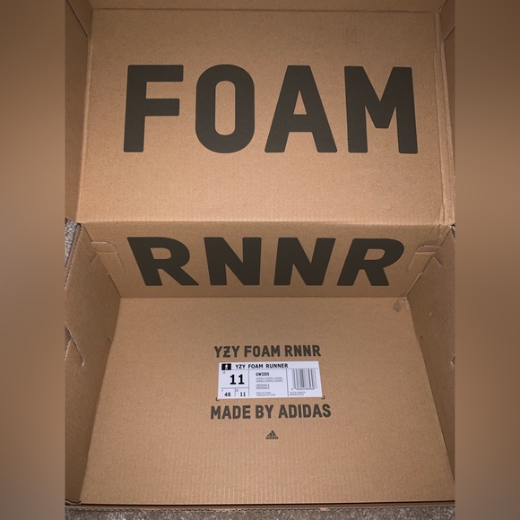 Yeezy Foam Runners Vermillion Size 11 Mens - Picture 4 of 5